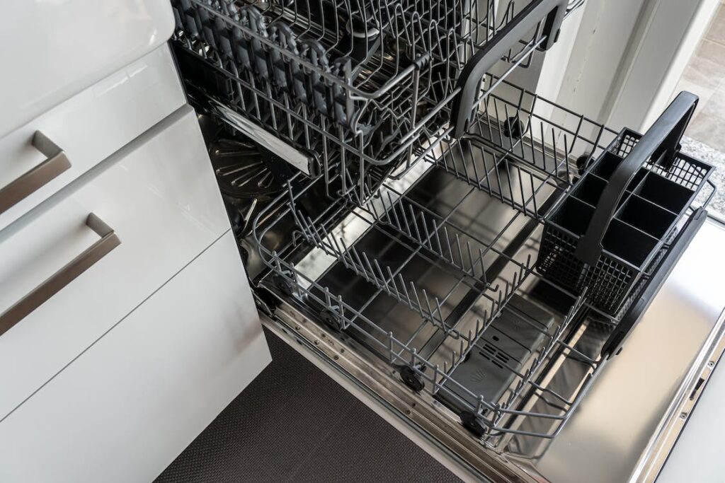 Reasons Your Dishwasher May Be Clogged in the Greater Sacramento Area