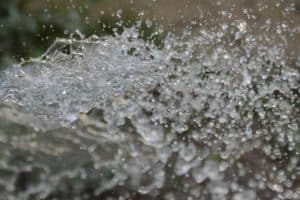 water drop stream gushing moisture close up 1420117 pxhere.com 742x495 1